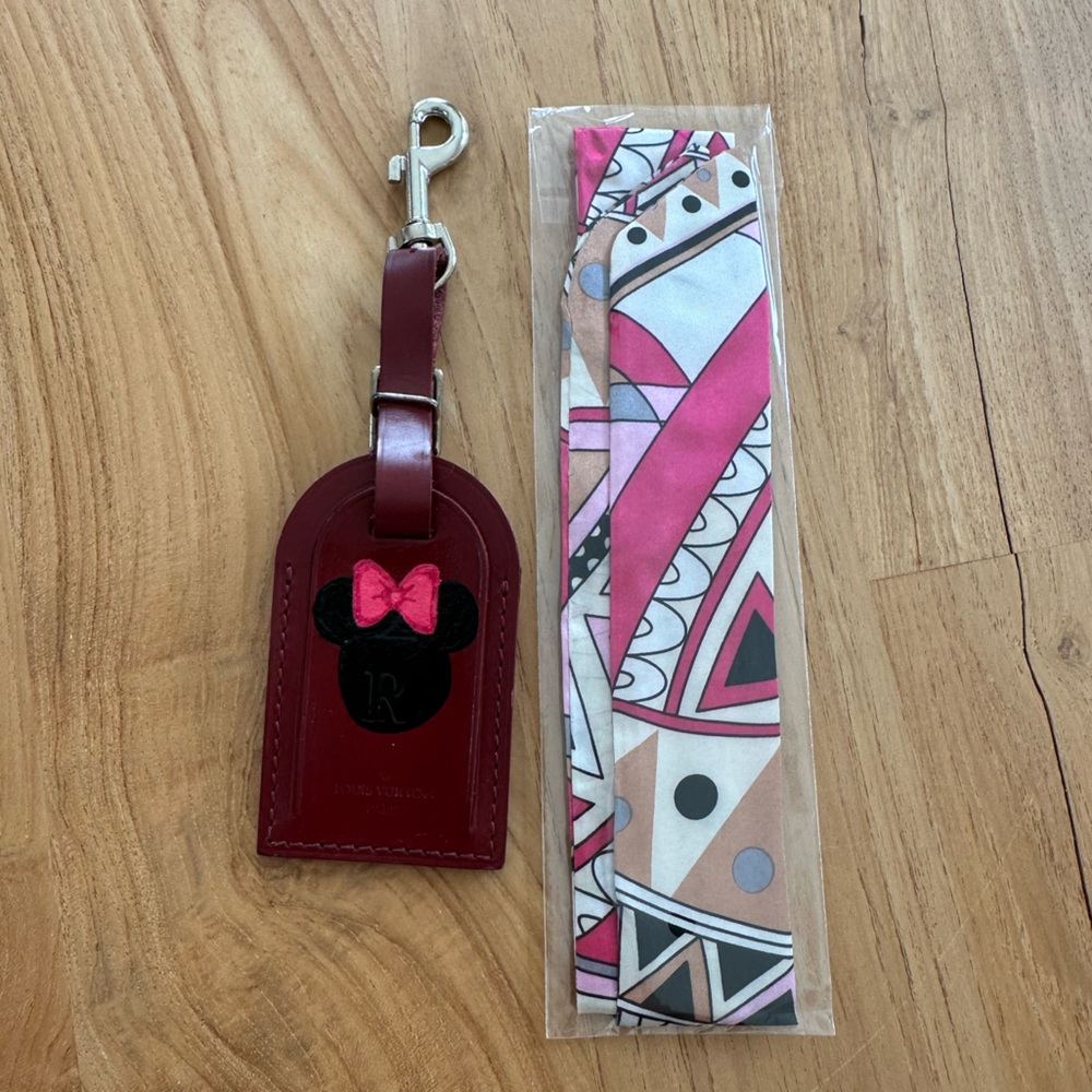 💘DISNEY LOVERS 🎁Custom Minnie luggage tag